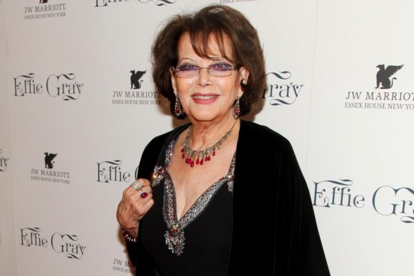 Zomrela Claudia Cardinale. Obdivovanú herečku v mladosti nútil manžel tajiť syna 