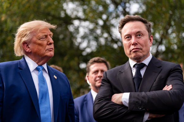 Trump telefonoval Muskovi, aby SpaceX zrušil obmedzenia na Ukrajine