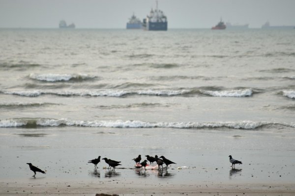 Irán podnikol odvetné údery za americké útoky na ropné tankery
