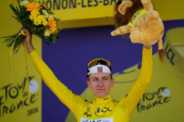 Pogačar vyrovnal rekord piatym triumfom na Tour de France