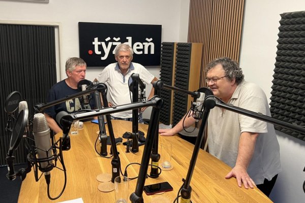 Týždeň s .týždňom: Bude Trump počúvať Putina? Prekáža politikom, keď pacienti zbytočne umierajú? Prečo chcú politici funkcie?