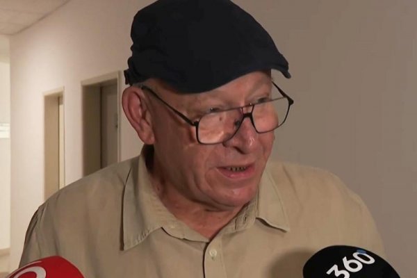 Predseda Rady Fondu na podporu umenia Oľha utekal pred novinármi