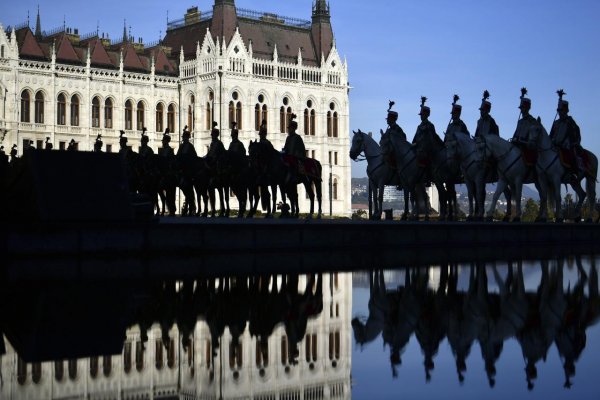 Maďarský parlament opäť nerokoval o ratifikácii vstupu Švédska a Fínska do NATO