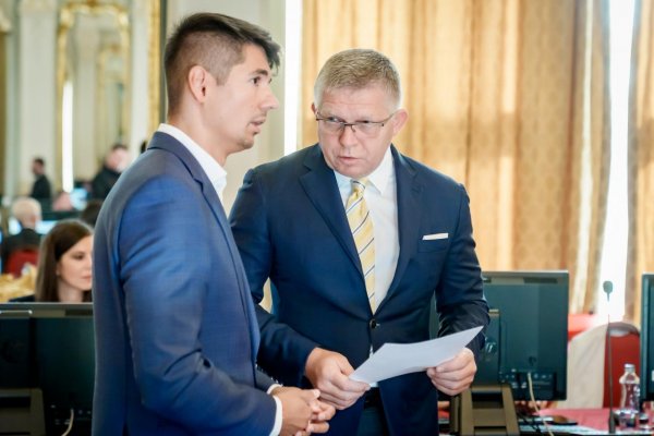 Šimečka: Fico sa nevyjadril k augustu 1968 a vieme si domyslieť, na ktorej strane by v čase sovietskej invázie stál