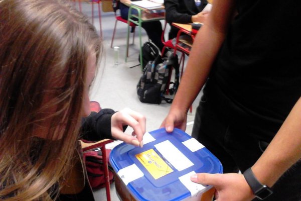 Dni nezábudiek prispejú na zachovanie prevádzky Linky dôvery. Využívajú ju tisíce ľudí v ťažkých životných situáciách