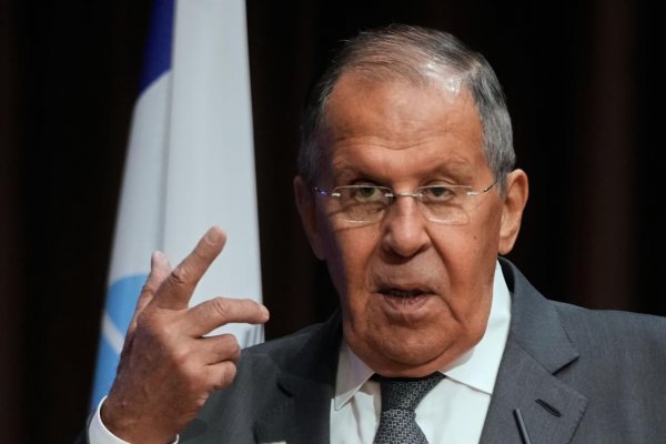 Dávajme pozor, Lavrov znovu hovorí o Slovensku