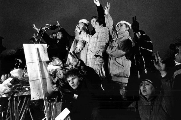 Esej: Na obranu politiky