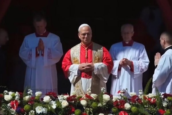 LIVE: Pápež Lev XIV. vo veľkonočnom požehnaní vyzval na mier a ukončenie konfliktov