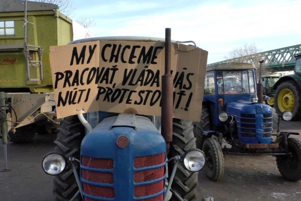 Farmári sa rozmiestnili na strategických miestach Bratislavy