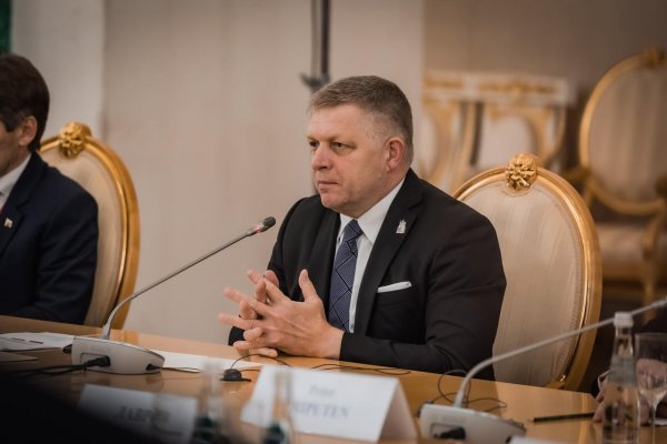 Fico kritizuje štáty, ktoré mu neumožnili prelet, v dôsledku čoho musel zmeniť trasu do Moskvy