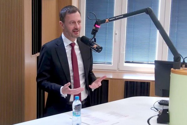 Premiér Heger u Braňa Závodského: Uvažoval som aj nad demisiou vlády