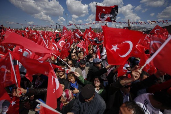 Turecká opozícia žiada zopakovať aj komunálne, parlamentné a prezidentské voľby